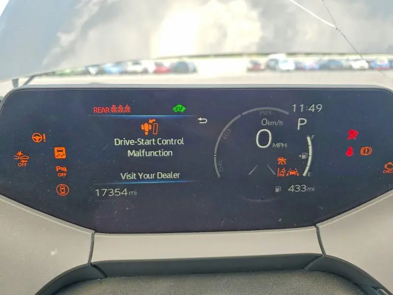 2024 TOYOTA PRIUS XLE  