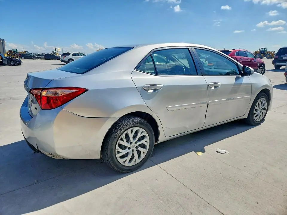 2017 TOYOTA COROLLA   