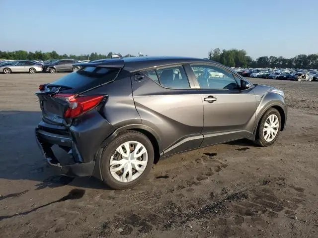 2020 TOYOTA C-HR XLE  