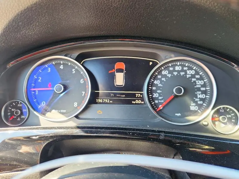 2014 VOLKSWAGEN TOUAREG V6  