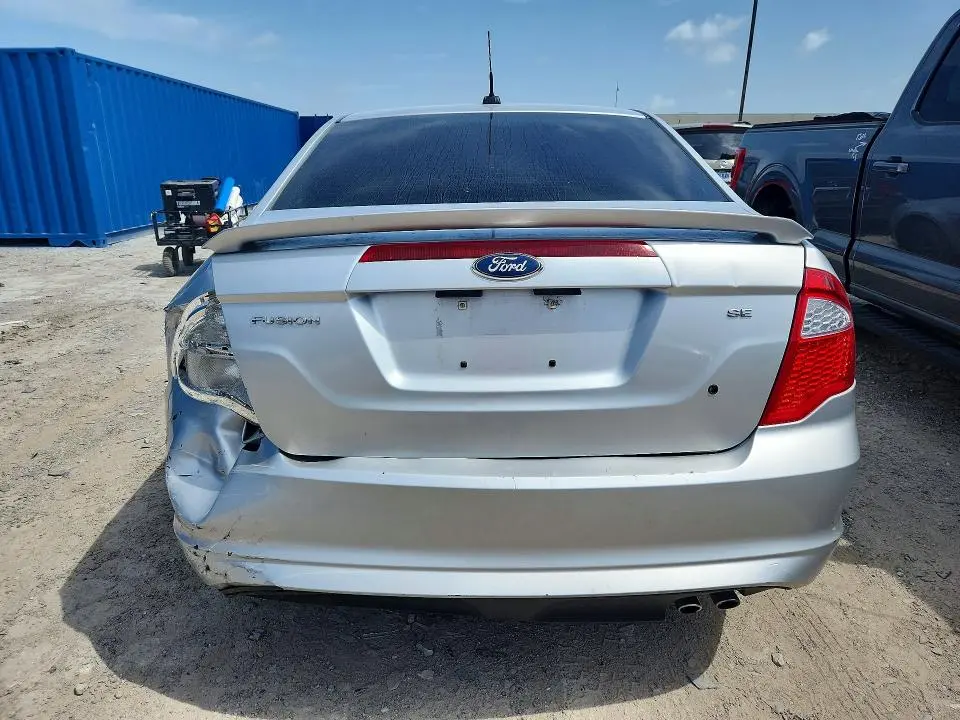 2011 FORD FUSION SE  