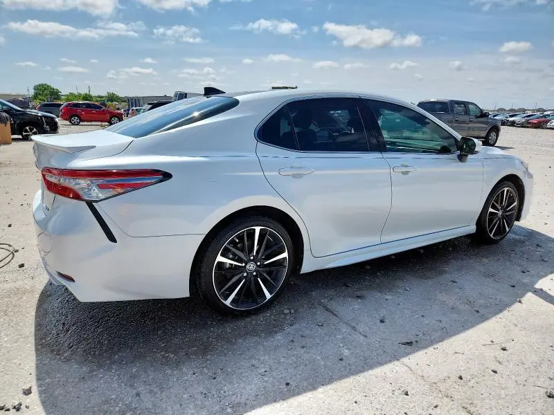 2018 TOYOTA CAMRY XSE  