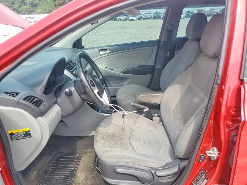 2012 HYUNDAI ACCENT GLS   