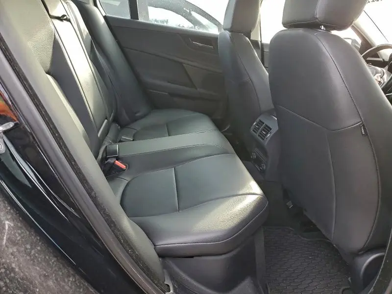 2017 JAGUAR XE PREMIUM  