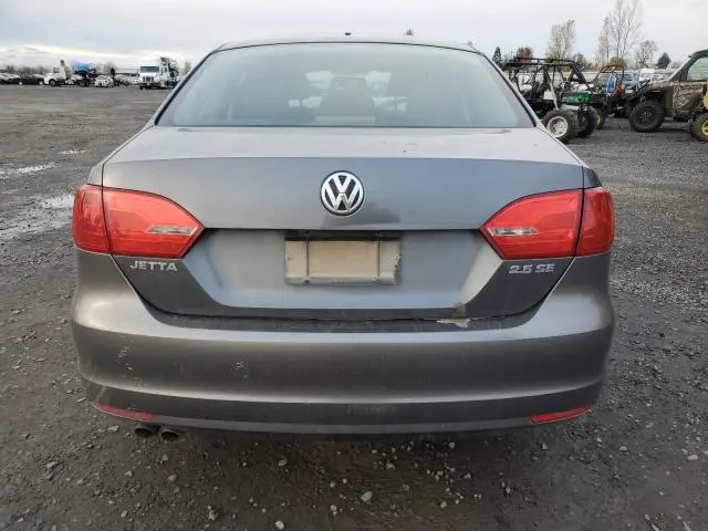 2011 VOLKSWAGEN JETTA SE  