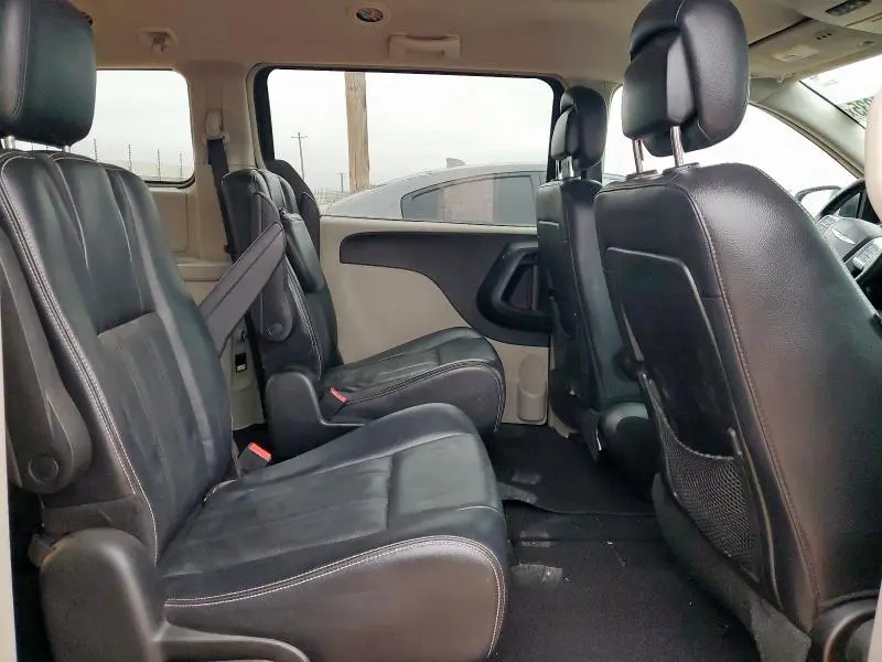2013 CHRYSLER TOWN & COUNTRY TOURING  