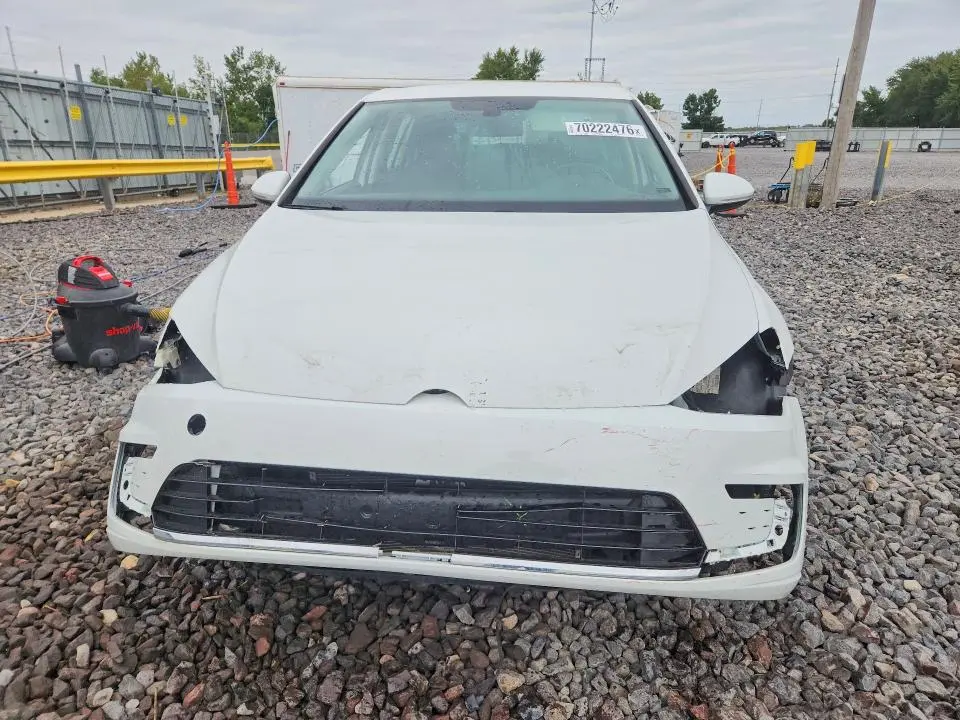 2019 VOLKSWAGEN E-GOLF SE  