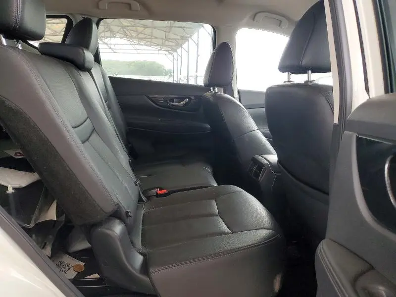2020 NISSAN ROGUE SL  