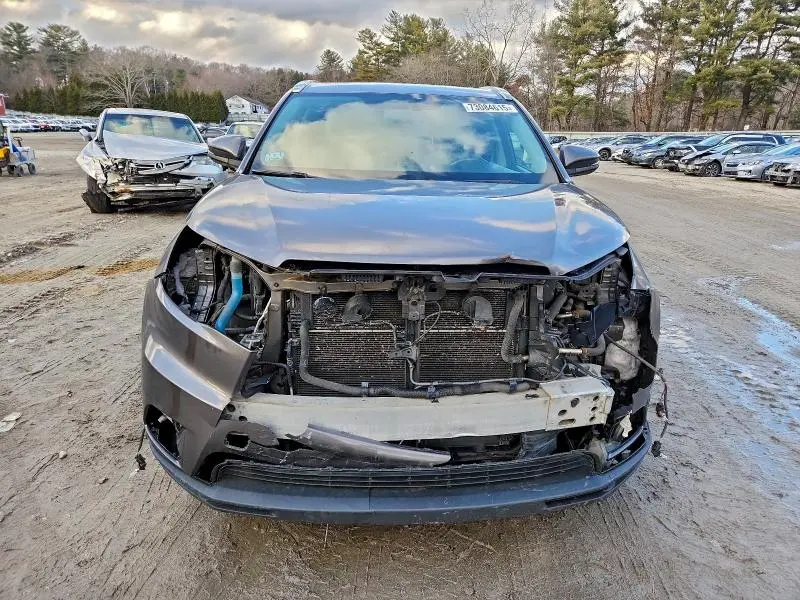 2016 TOYOTA HIGHLANDER HYBRID LIMITED  