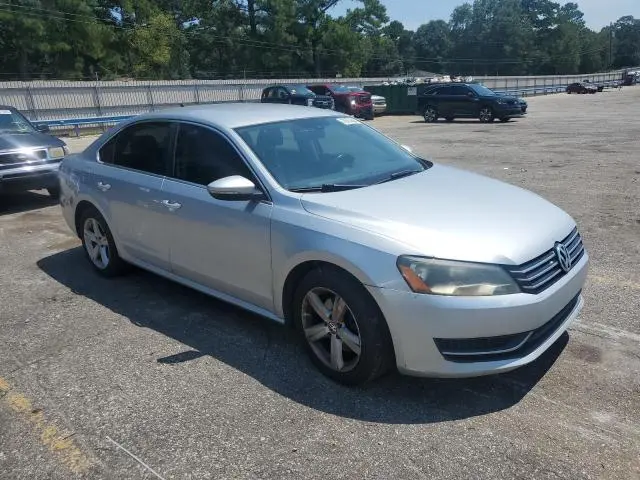 2012 VOLKSWAGEN PASSAT SE  