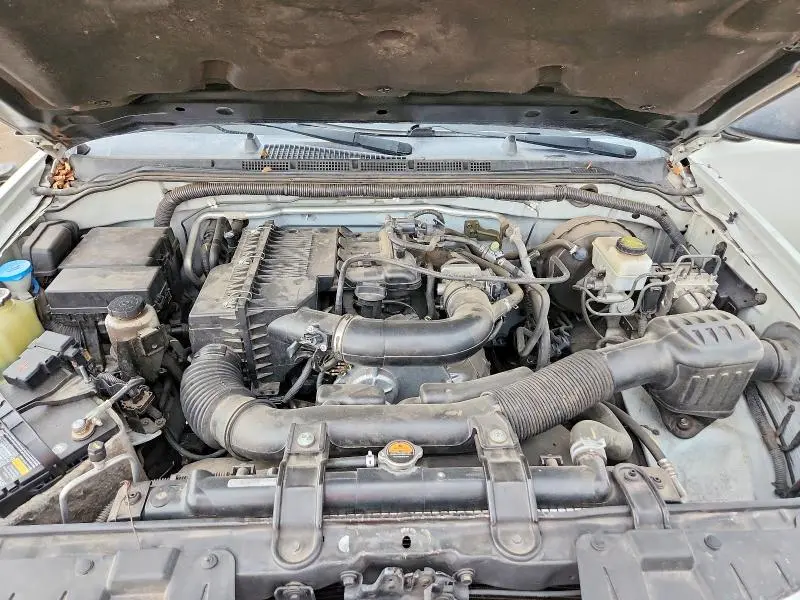 2016 NISSAN FRONTIER S  