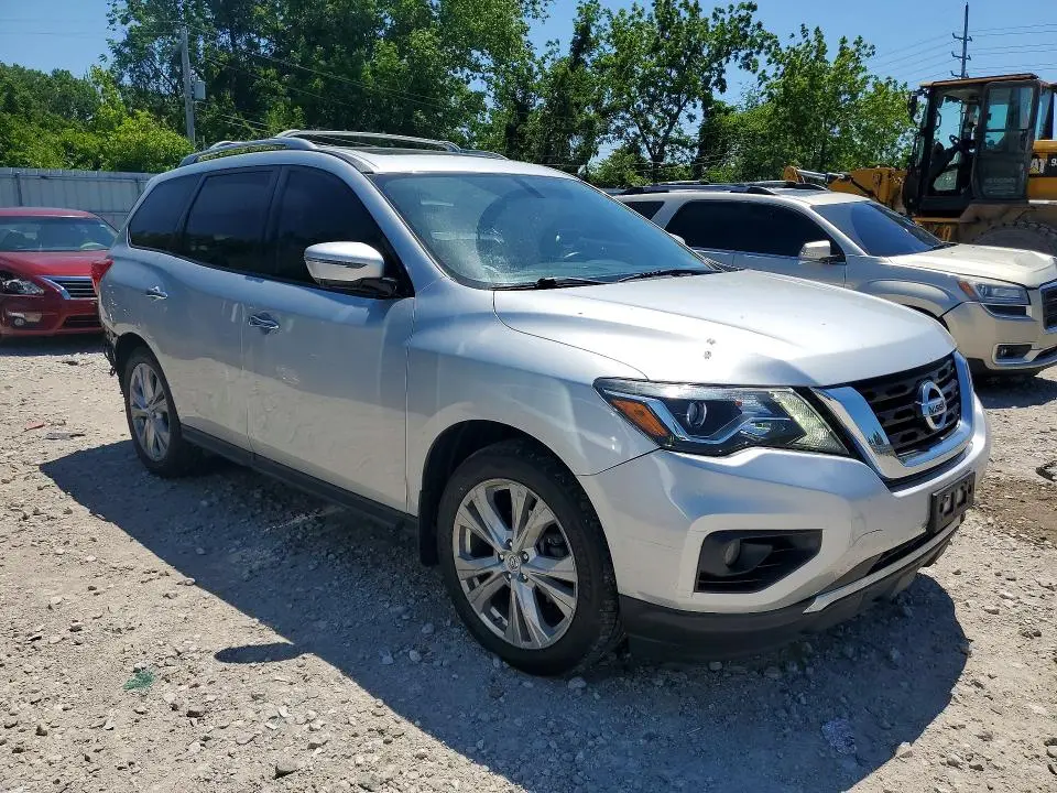 2018 NISSAN PATHFINDER SL  