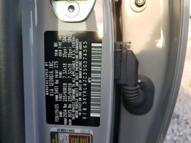 2025 KIA SORENTO S  