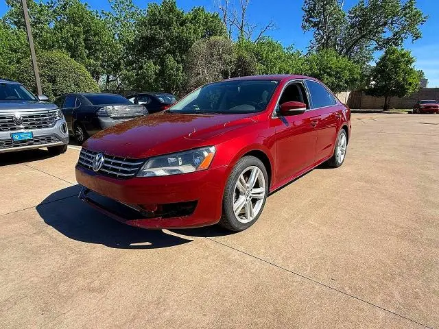 2015 VOLKSWAGEN PASSAT SE  