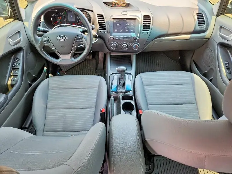 2018 KIA FORTE LX  
