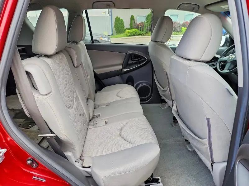 2011 TOYOTA RAV4 BASE  