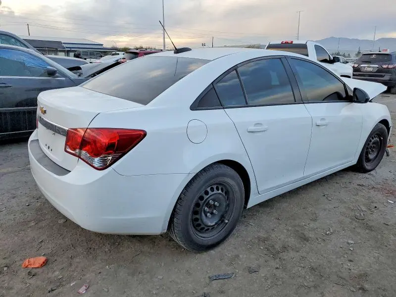 2015 CHEVROLET CRUZE LS  