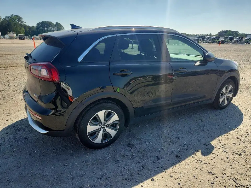 2018 KIA NIRO LX  
