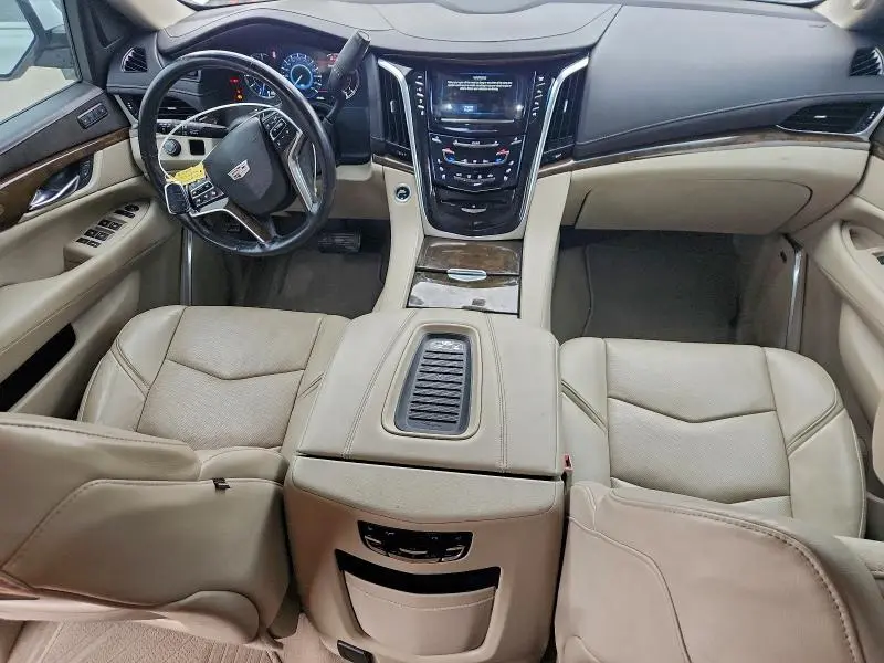 2019 CADILLAC ESCALADE LUXURY  