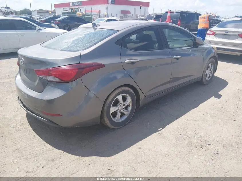 2014 HYUNDAI ELANTRA SE