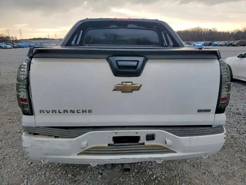 2010 CHEVROLET AVALANCHE LT  