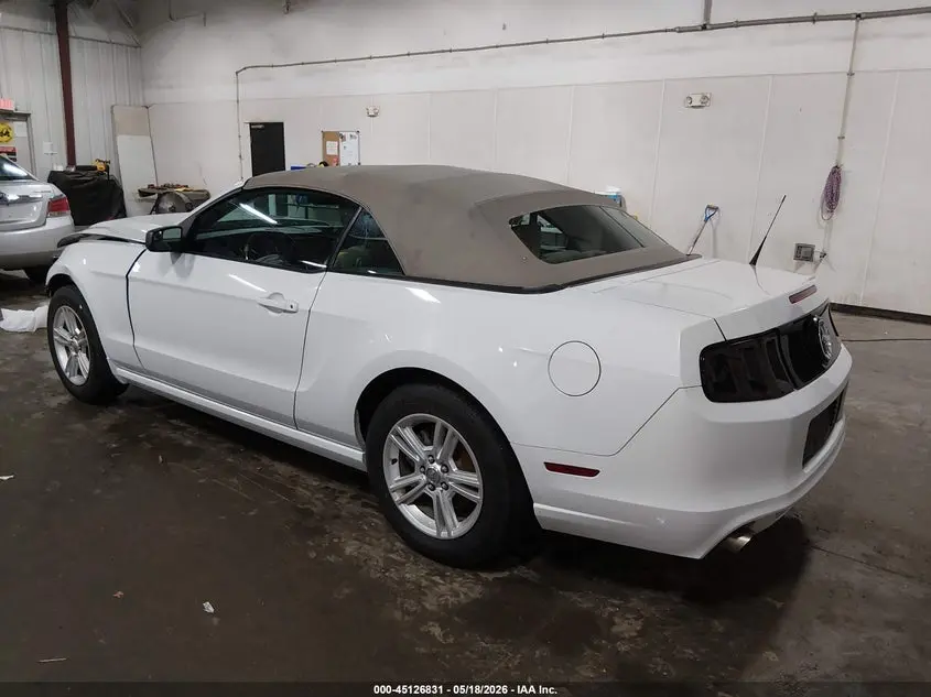 2014 FORD MUSTANG V6