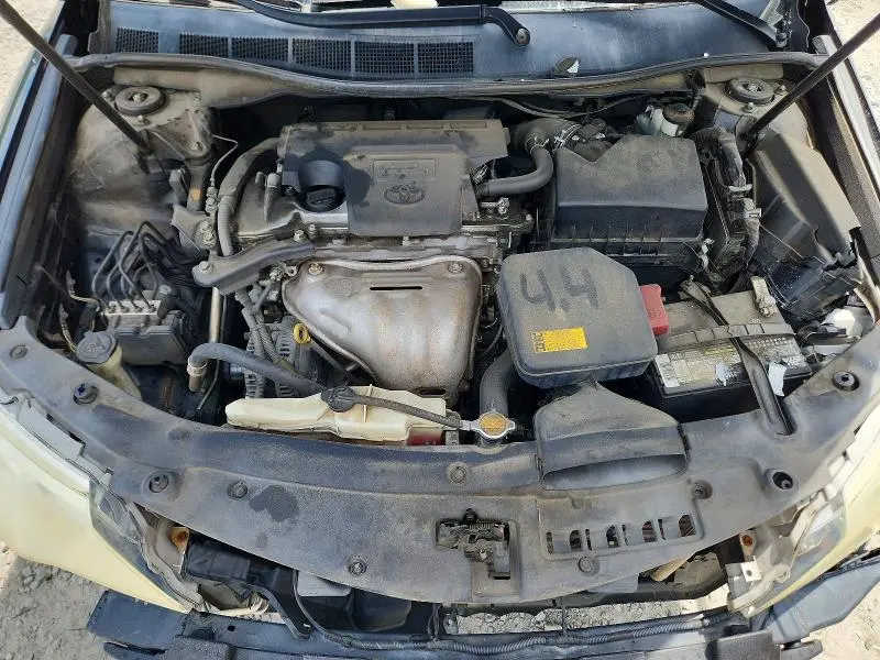 2014 TOYOTA CAMRY LE  