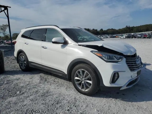 2018 HYUNDAI SANTA FE SE  