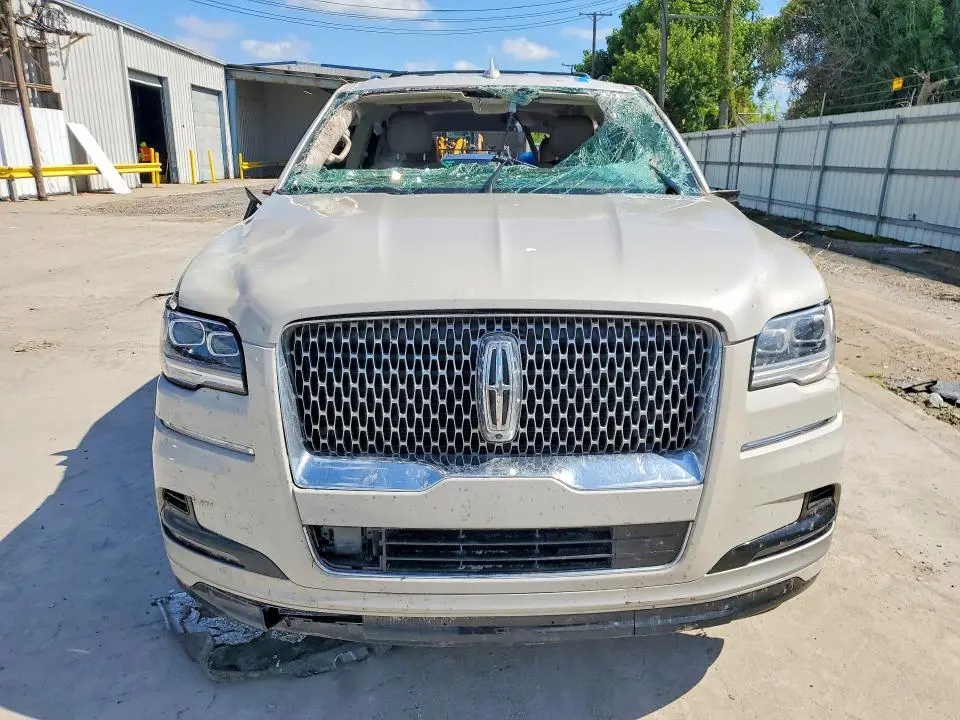 2024 LINCOLN NAVIGATOR   