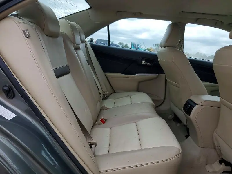 2014 TOYOTA CAMRY XLE  