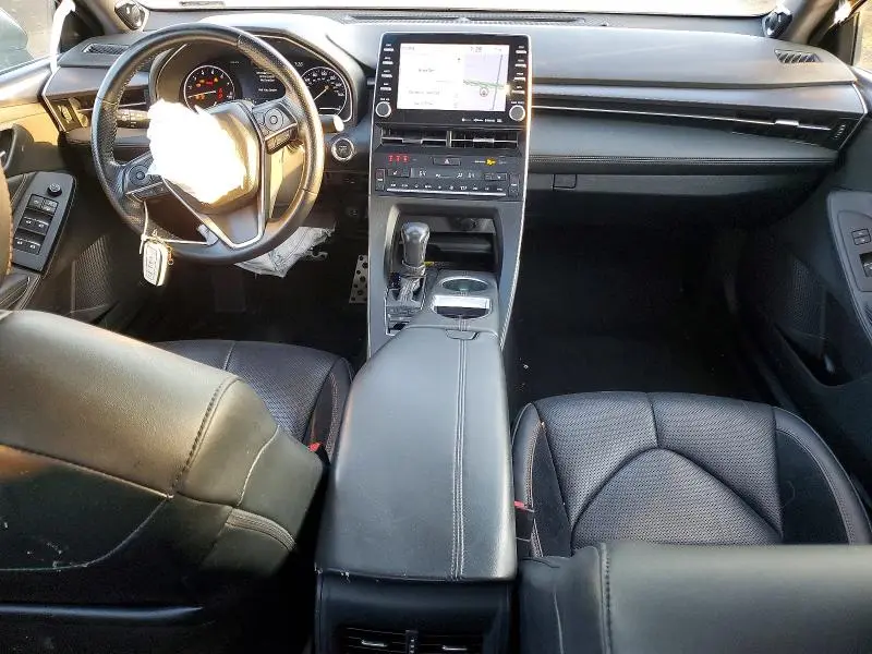 2020 TOYOTA AVALON XSE  