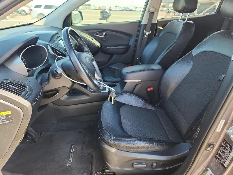 2015 HYUNDAI TUCSON SE  