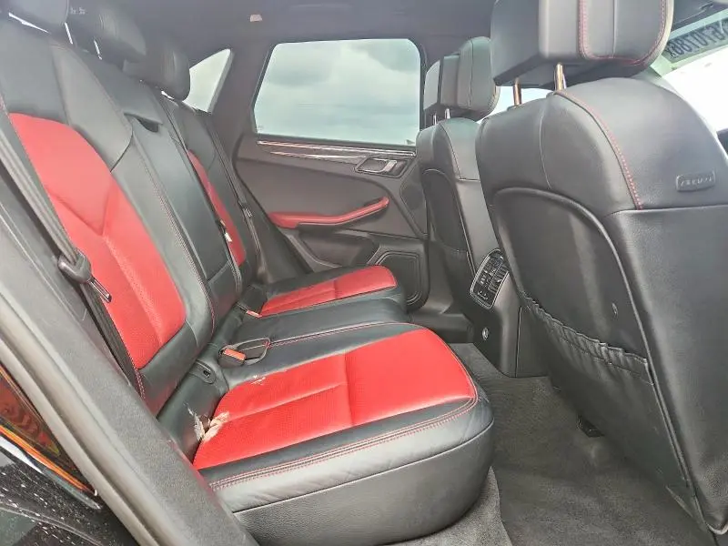 2015 PORSCHE MACAN S  