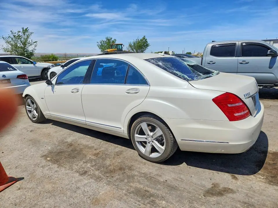 2012 MERCEDES-BENZ S 550  
