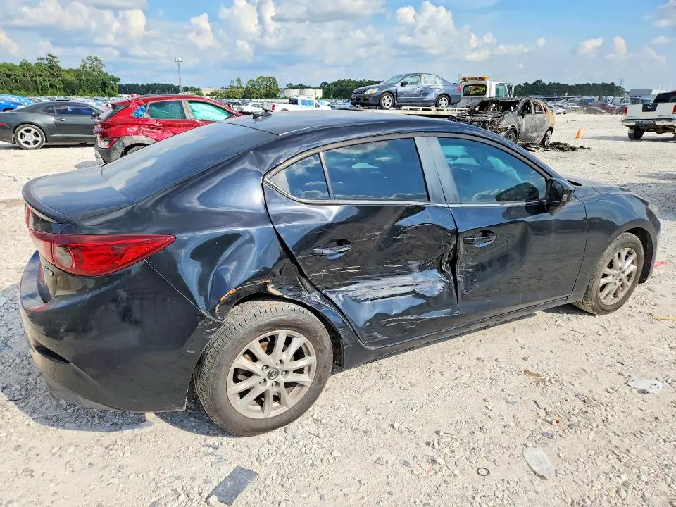2016 MAZDA 3 TOURING  