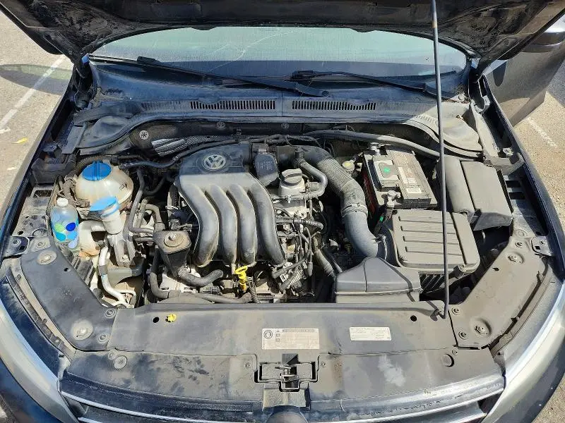 2015 VOLKSWAGEN JETTA BASE  
