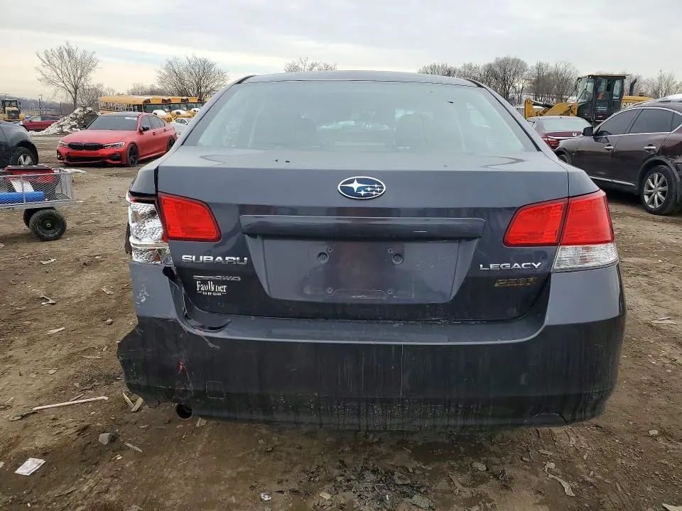 2010 SUBARU LEGACY 2.5I PREMIUM  