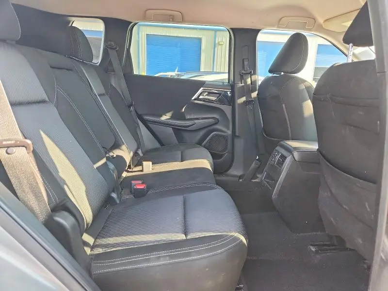 2022 MITSUBISHI OUTLANDER ES  