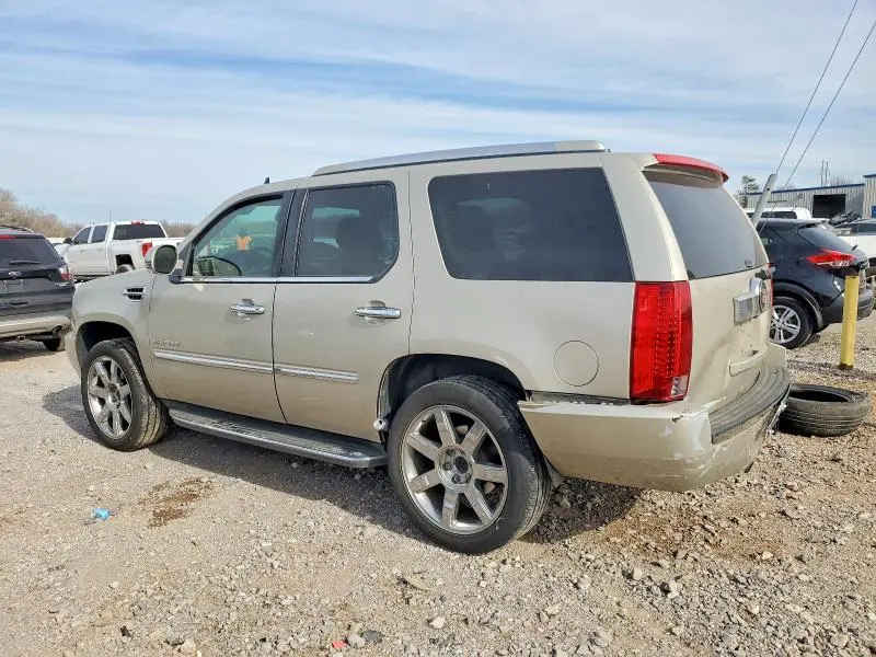 2013 CADILLAC ESCALADE LUXURY  