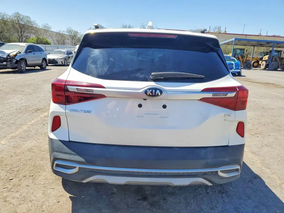 2021 KIA SELTOS EX  
