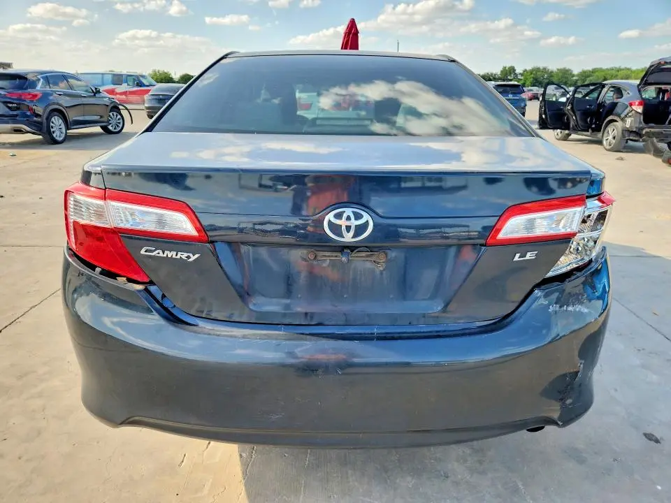 2012 TOYOTA CAMRY LE  