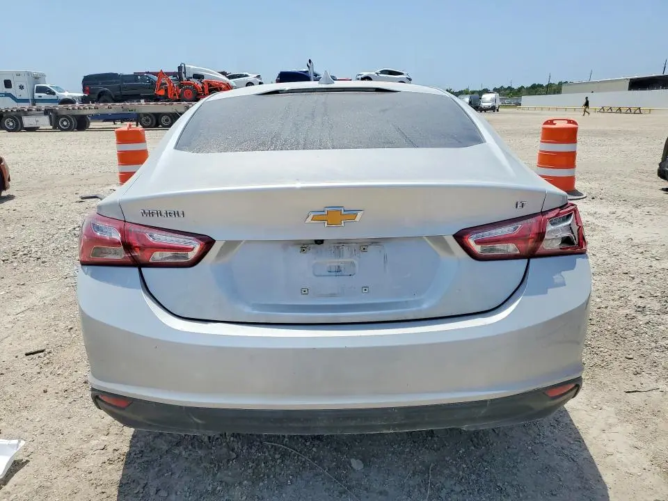2022 CHEVROLET MALIBU LT  