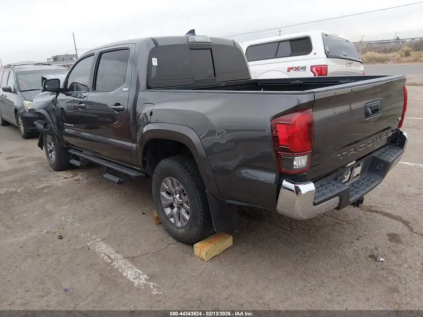 2019 TOYOTA TACOMA SR5 V6