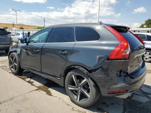 2015 VOLVO XC60 T6 R-DESIGN PLATINUM  