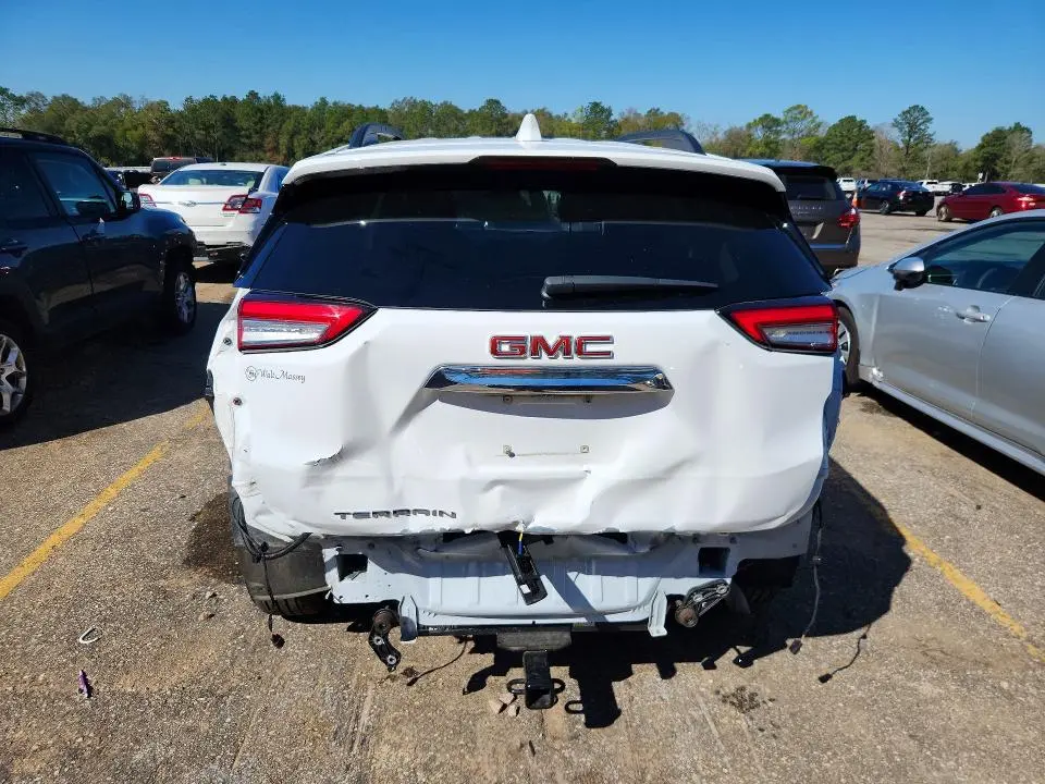 2024 GMC TERRAIN SLE  