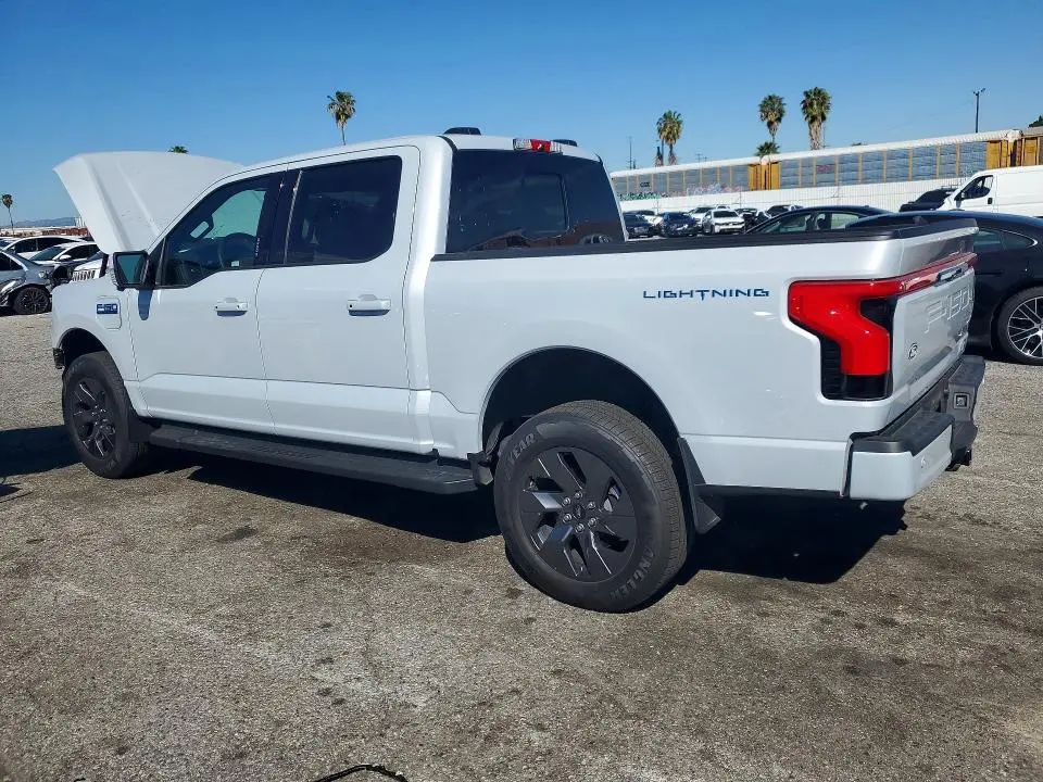 2025 FORD F150 LIGHTNING LARIAT  