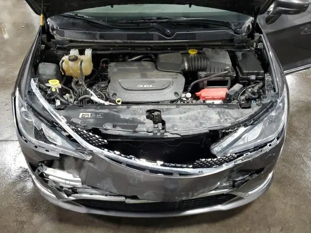 2018 CHRYSLER PACIFICA TOURING L PLUS  