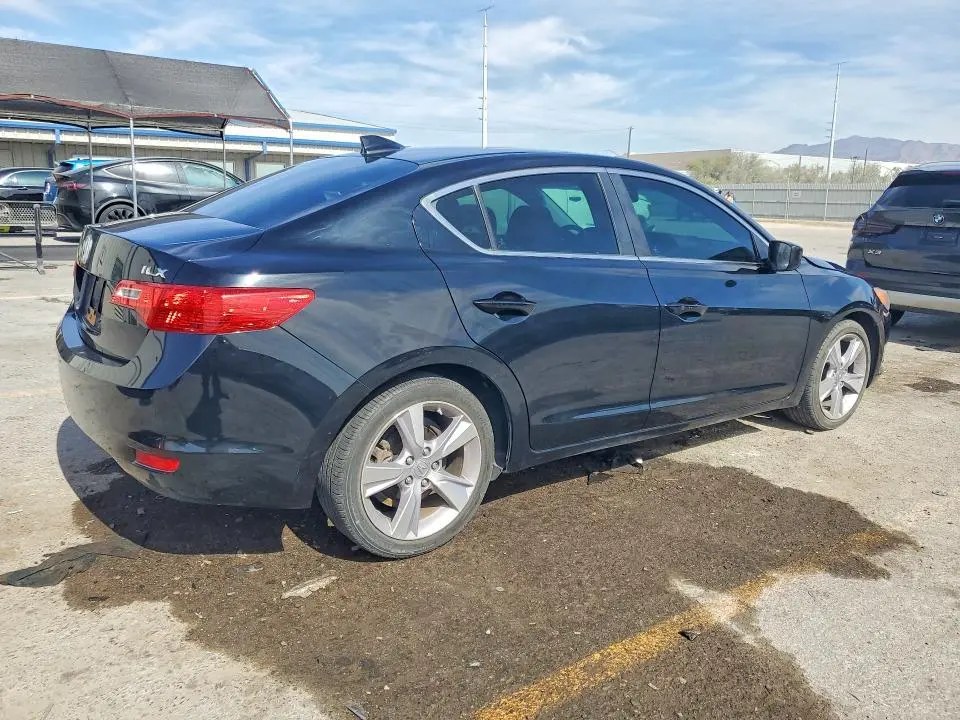 2013 ACURA ILX 20 PREMIUM  