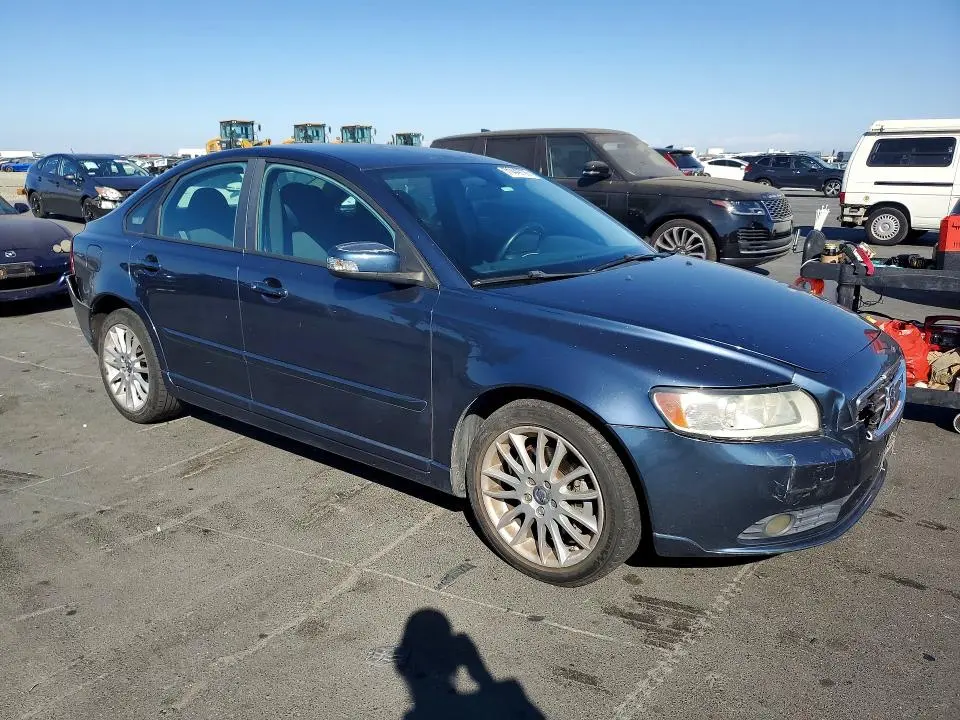 2010 VOLVO S40 2.4I  