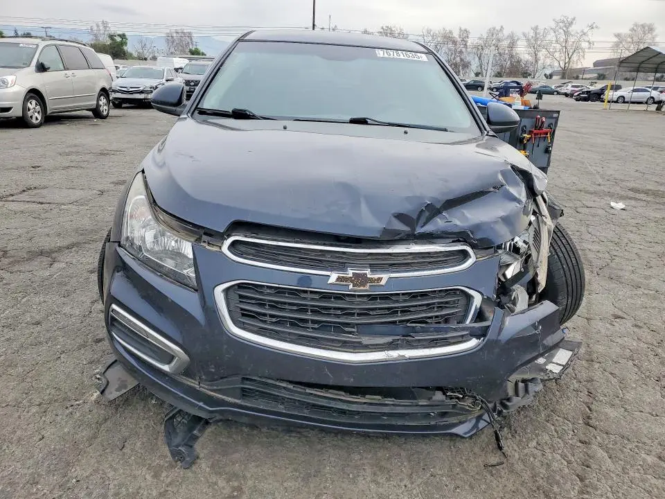 2015 CHEVROLET CRUZE LT  